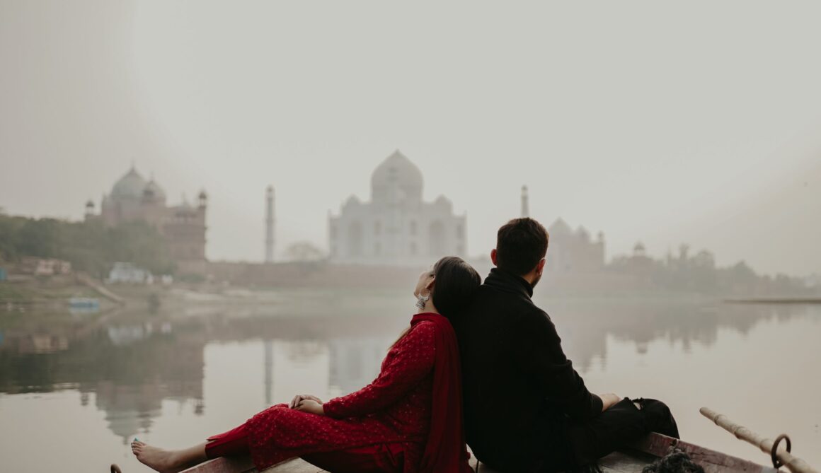 pexels-darkmode-cinema-18357552